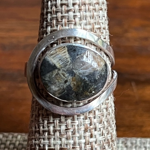 Hand-crafted mid-century pietersite exotic stone set in sterling silver!  💕 - Picture 1 of 8